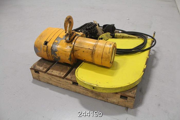 Used Budgit 1168933S 2 Ton Chain Hoist, 30' Lift, 230/460V, 3 Phase 60 Hz, 115V Control #24419