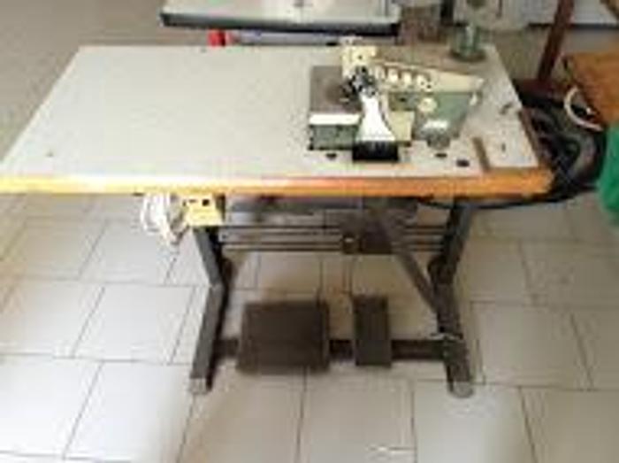 Gebraucht Overlockmaschine RIMOLDI KL 327-00-2MD-20 2 Nd/4 Fd,.