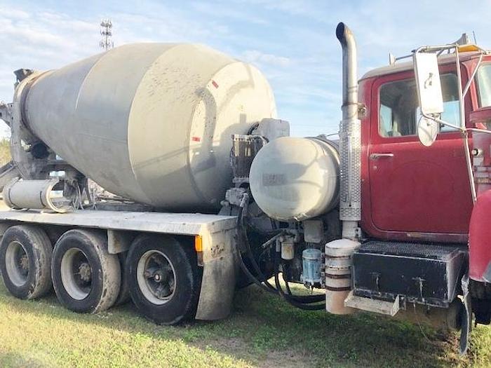 Used 1998 & 1999 Mack Rear Discharge Mixer Trucks