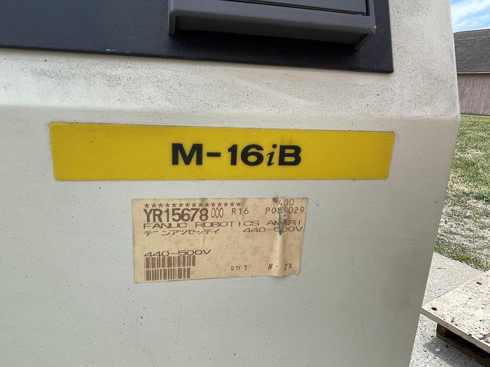 Used FANUC M16iB/20 6 AXIS ROBOT 20 kg X 1667 mm WITH FANUC R30IA CONTROLLER