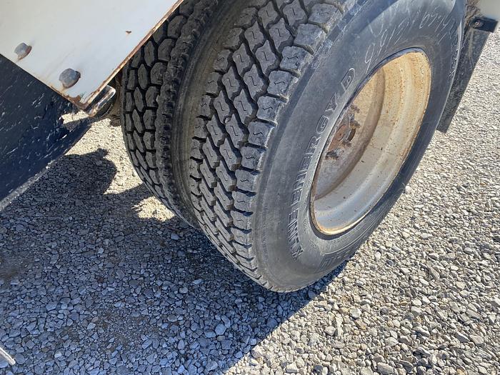 Used 1993 Ford Water truck