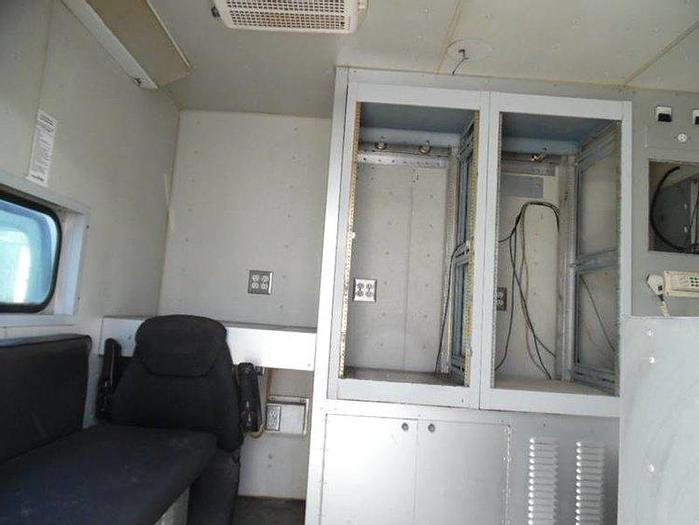 Used 1999 International wireline
