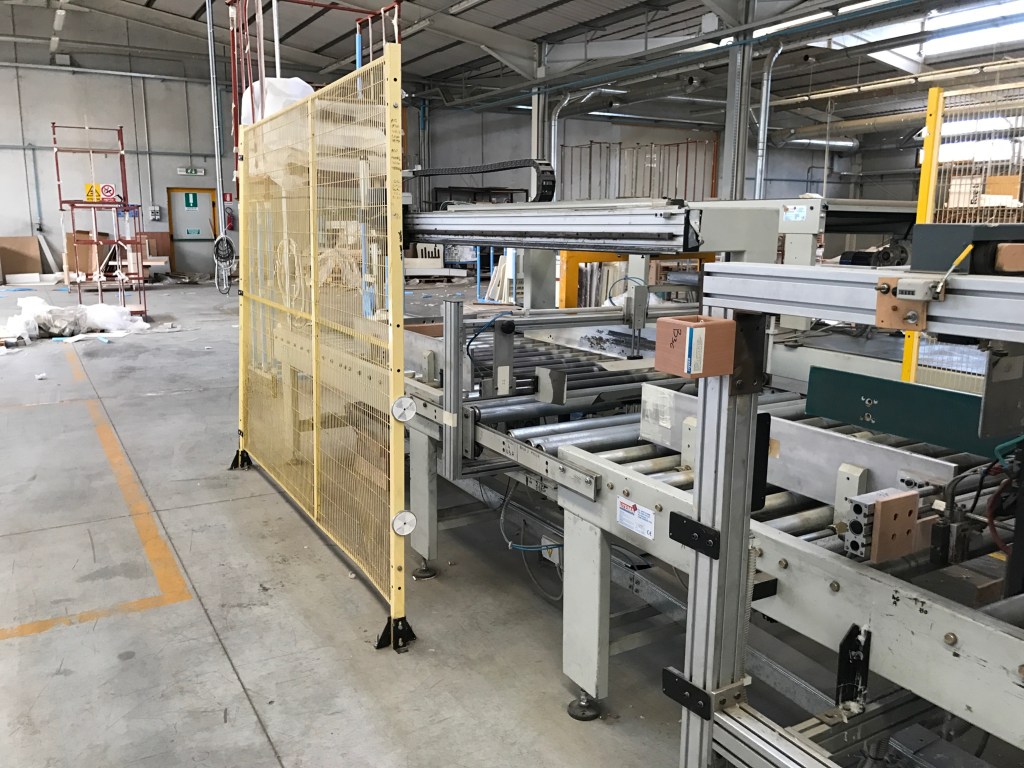 Usato 2002 Linea di imballaggio per lettini o prodotti similari