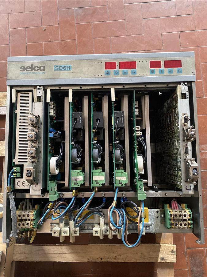 Usato SIEMENS 6FC5357-0BA32-0AE1