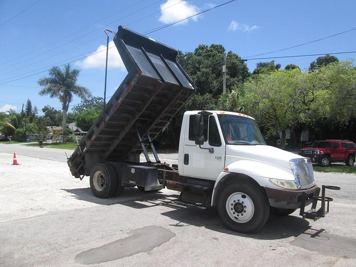 Used 2005 International Dump Truck