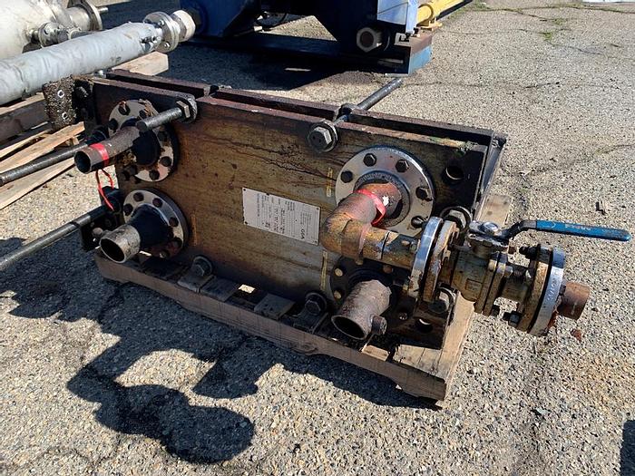 Used Heat Exchanger, Plate, 16 Plates, 316 S/st, 34" X 18", 140 PSI #S743657