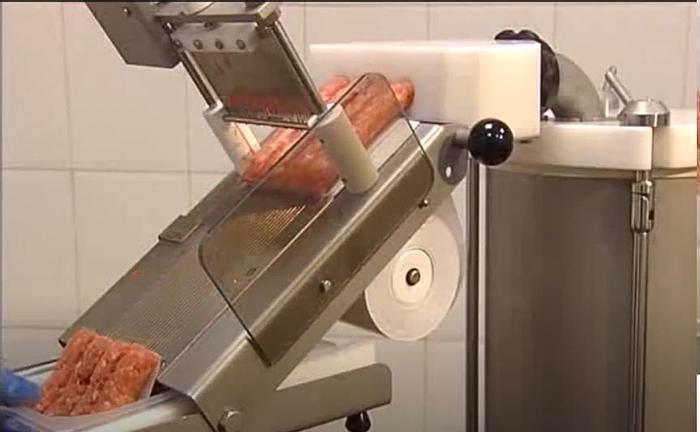 Mainca PR-14M Skinless Sausage and Jerky Press