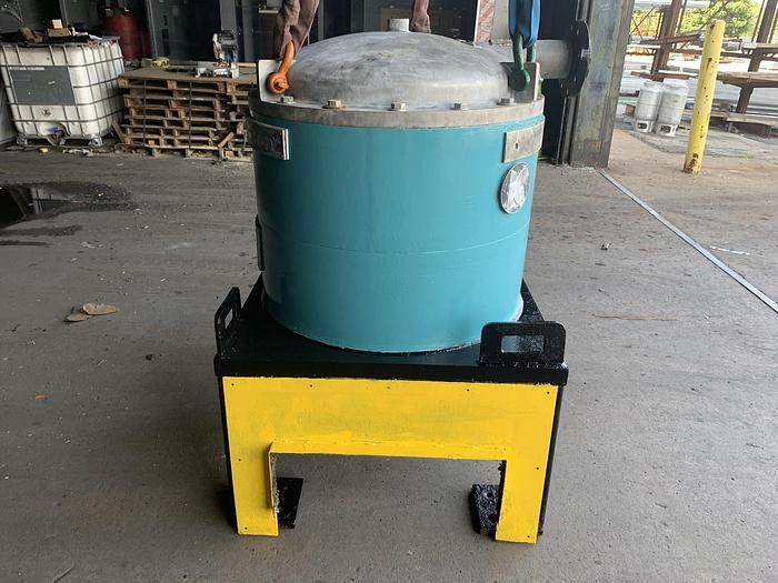 Used BLACK CLAWSON UV-100 PRESSURE SCREEN STAINLESS STEEL W/ MOTOR 2 OF 3