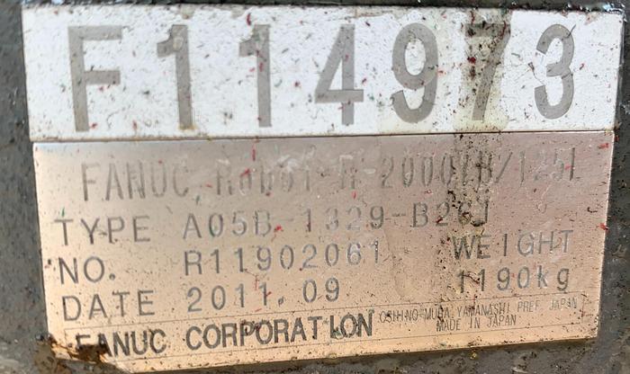Used 2011 FANUC FANUC R2000iB/125L 6 AXIS ROBOT 125 kg X 3005 mm REACH WITH R30iA CONTROLLER