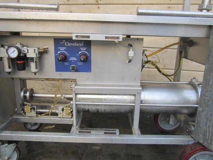 Used Filler, Bag, Piston, Cleveland, S/st, Tipper Tie Closer #S739401