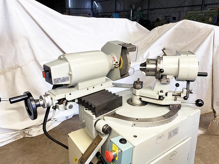 Used AGM Tool & Cutter Grinding Machine