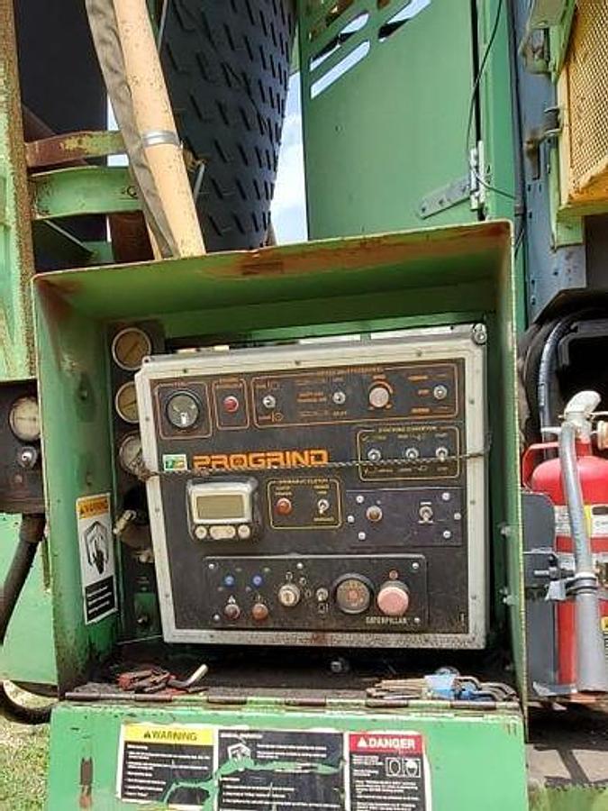 Used 2007 Progrind 3060 Horizontal Grinder