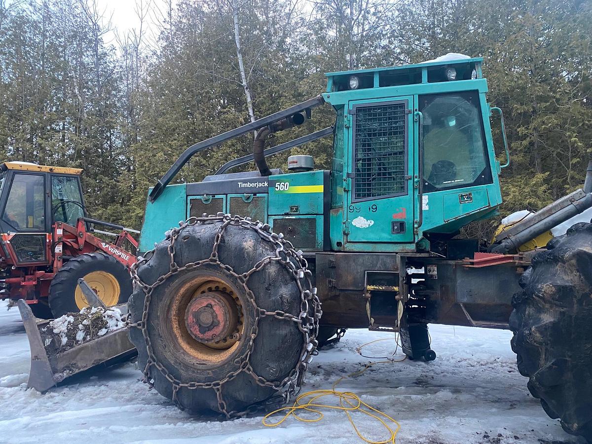 Used 1999 Timberjack 560 Grapple Skidder
