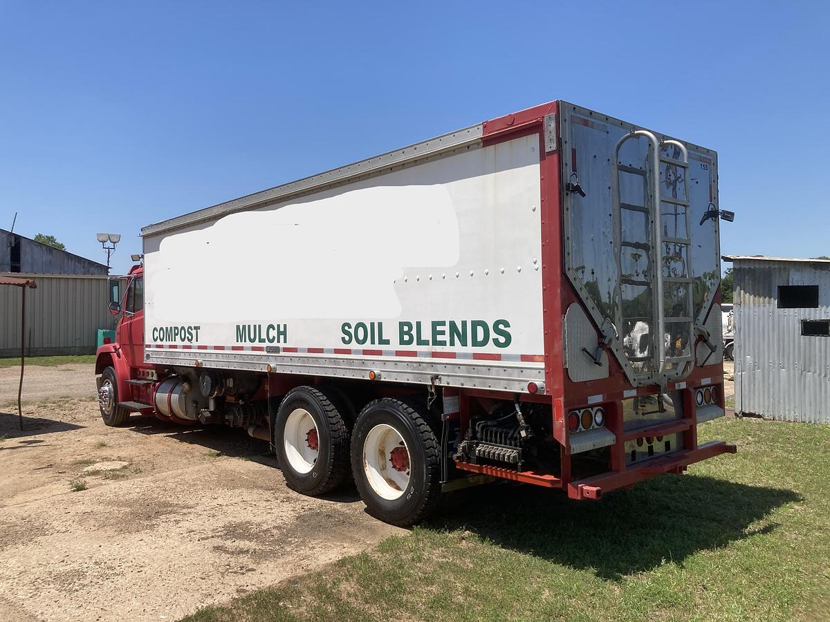 Used 2002 Freightliner FL-80