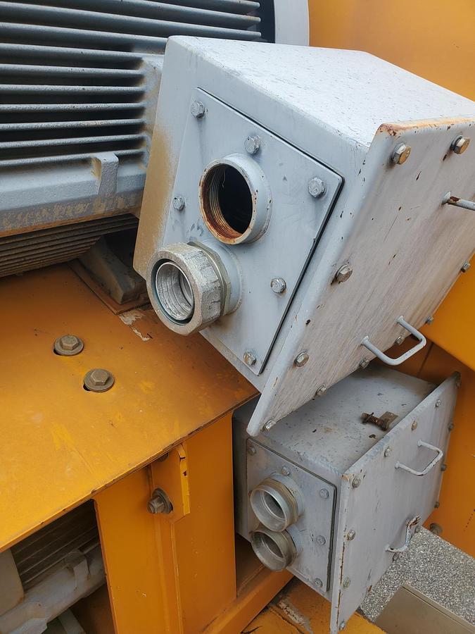 Used 2004 CBI 4800 B. Electric
