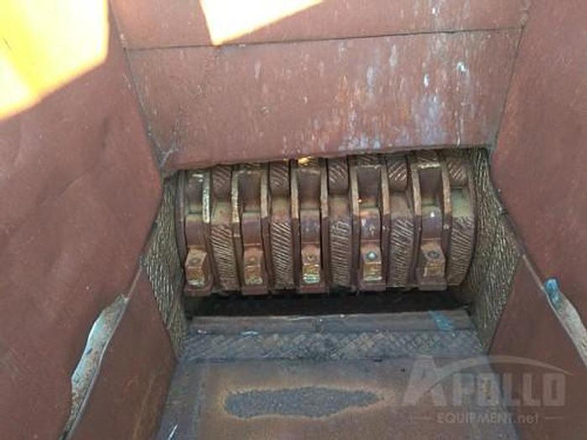 Used 1994 Peterson Pacific HC4400 Horizontal Grinder