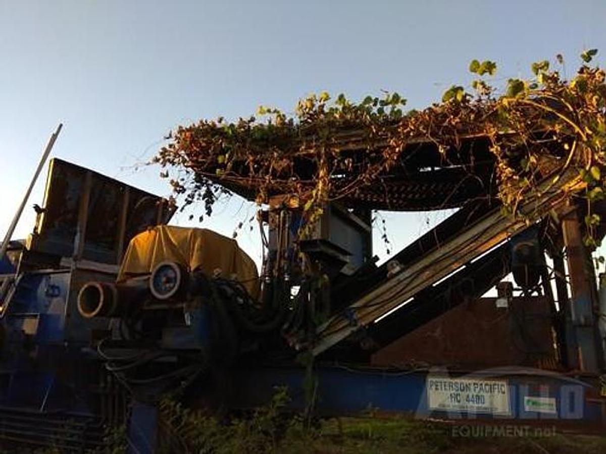 Used 1994 Peterson Pacific HC4400 Horizontal Grinder