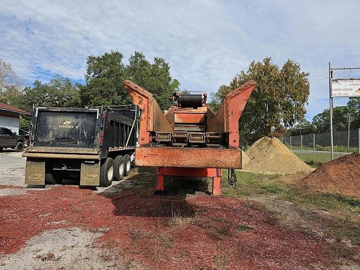 Used 2000 Morbark 5600