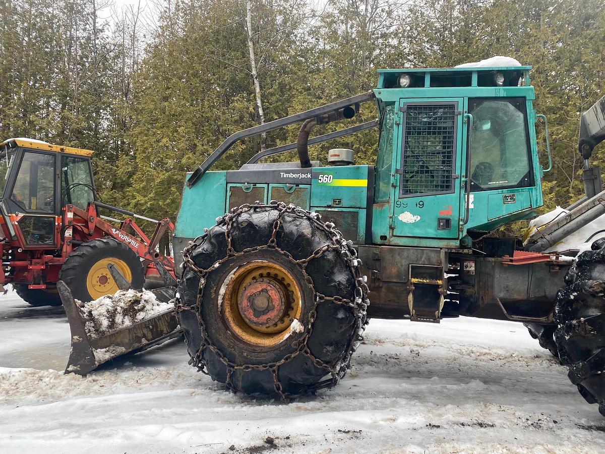 Used 1999 Timberjack 560 Grapple Skidder