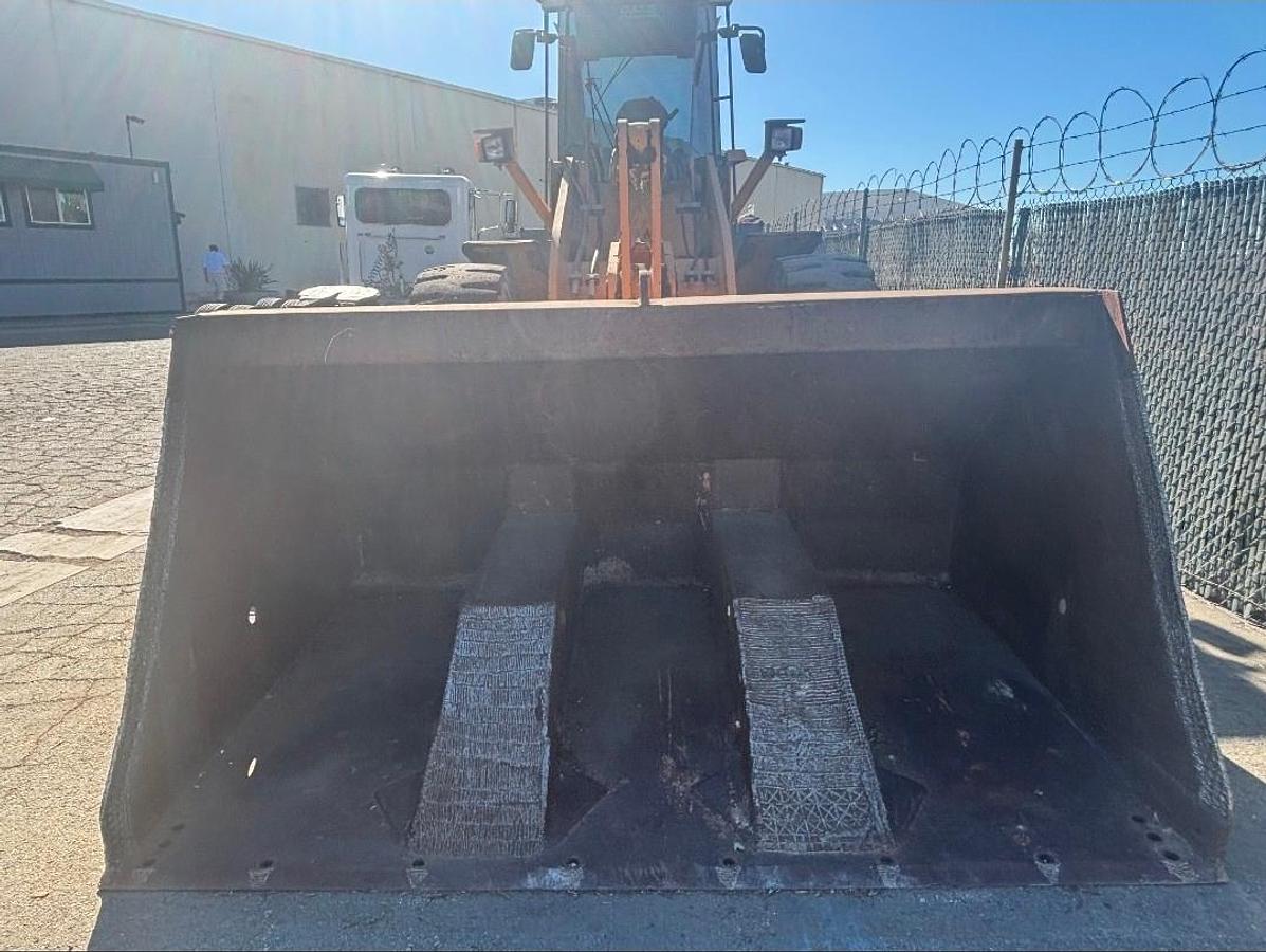 Used 2016 Case 721D
