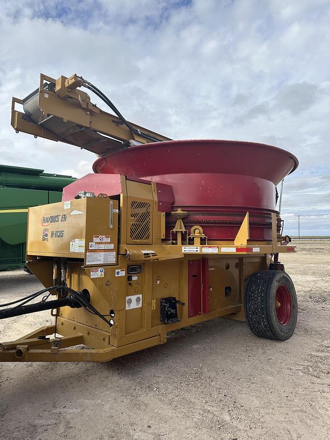 Used 2022 Haybuster H-1135