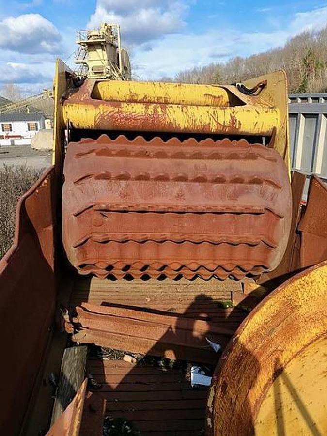 Used 1993 Rawlings Megagrind 800