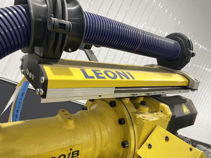 Used FANUC R2000/210F 6 AXIS ROBOT WITH R30iB CONTROLLER