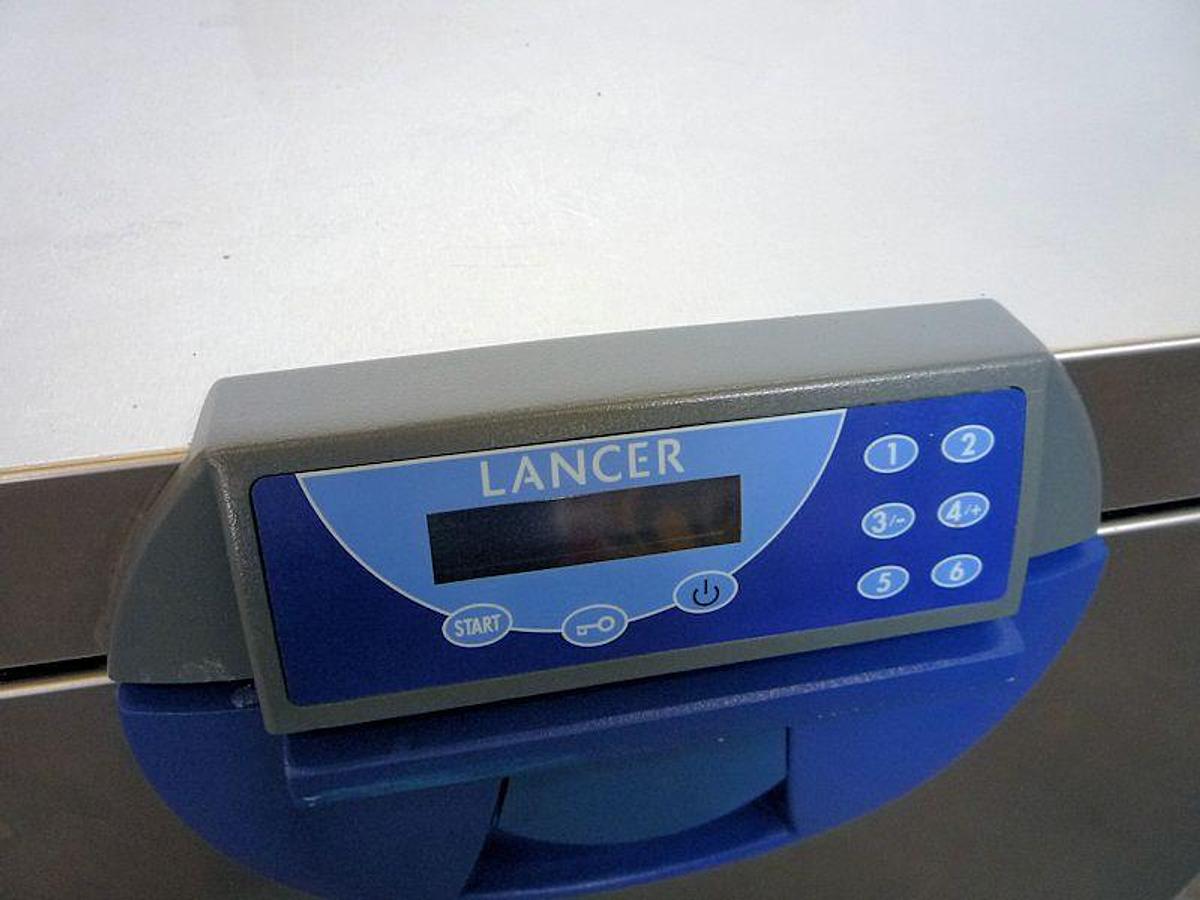 Used Q 14349 E - Washer / Dryer LANCER 820 LX LABEXIA for Labware + Utensils