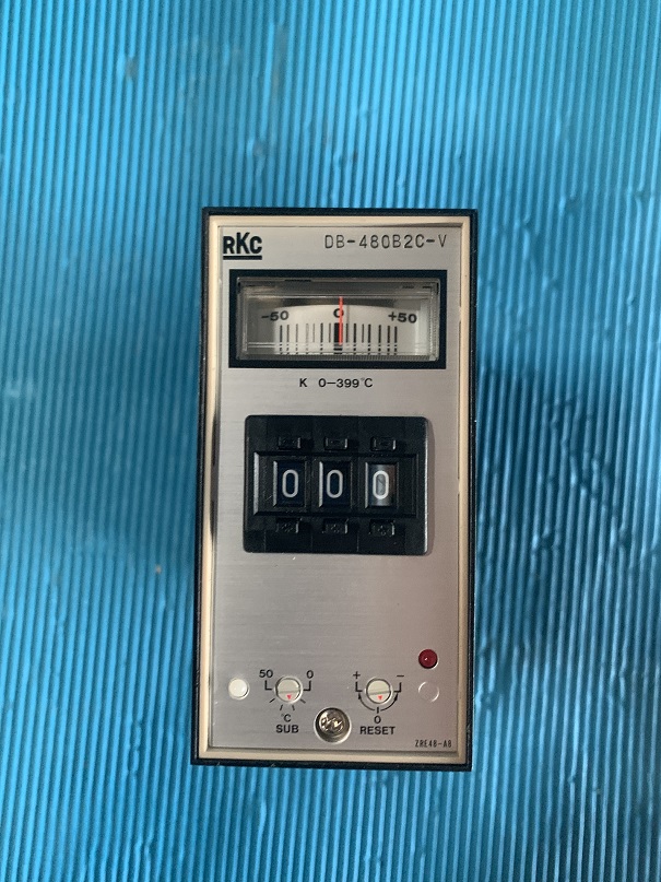 Used RKC DB-480B2C-V temperature controller