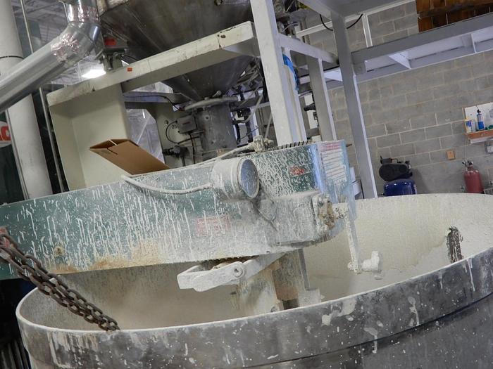 Used DUPONT AIR WEIGH HOPPER WITH DOUBLE SHAFT MEYERS DISPERSER AND TANK