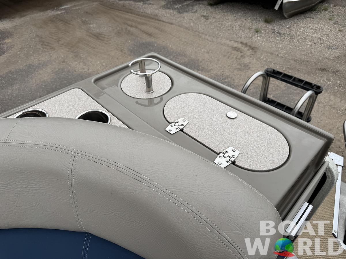 Used 2013 Premier 250 Intrigue Pontoon with 140HP Suzuki Fourstroke EFI