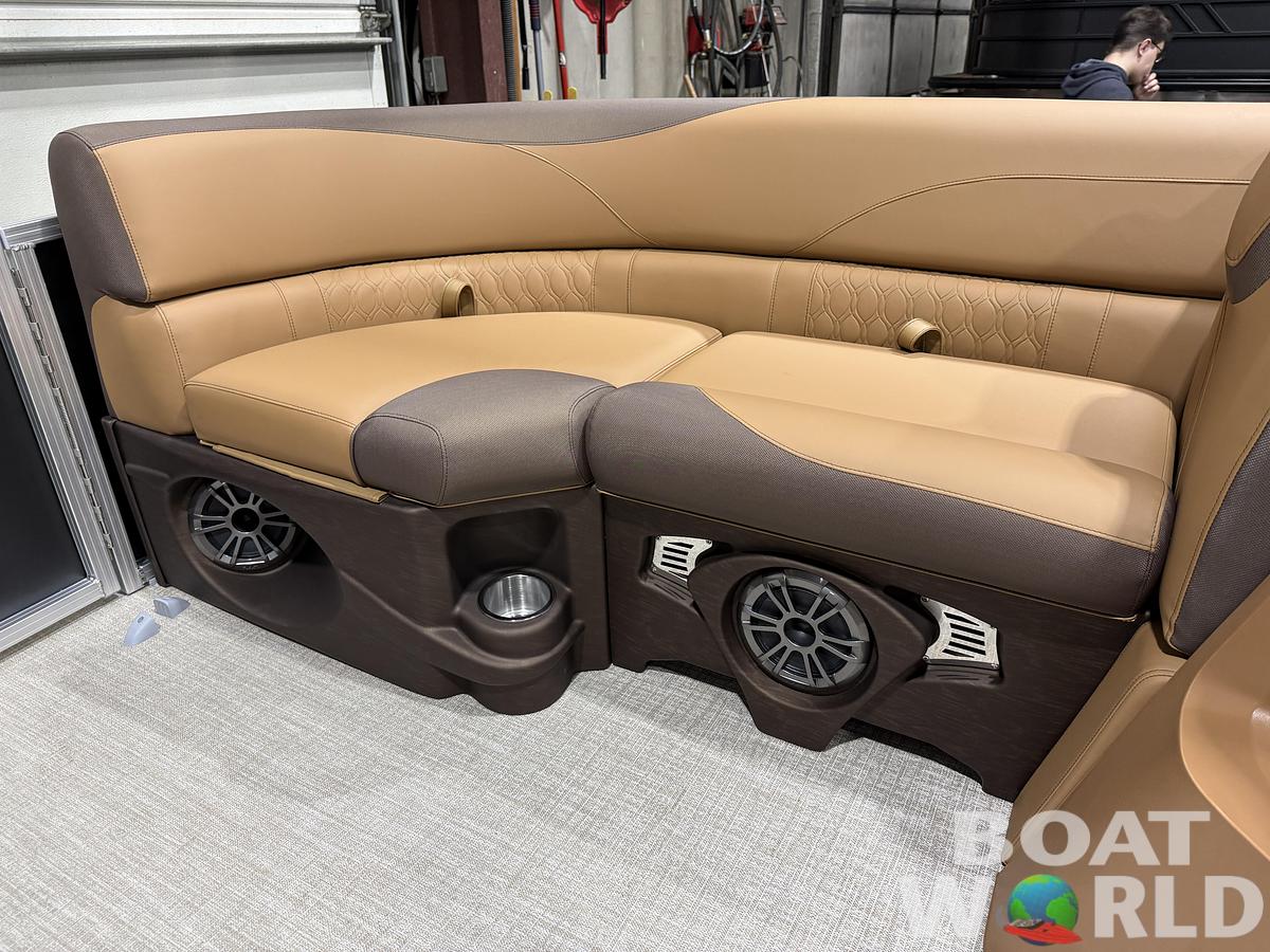 2026 Tahoe Pontoons LTZ 2385 Quad Lounge 