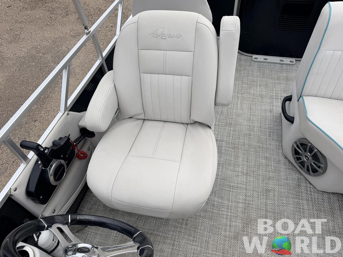 Used 2019 Qwest 822 LS Tritoon & 150HP Honda 4Stroke -$29,995