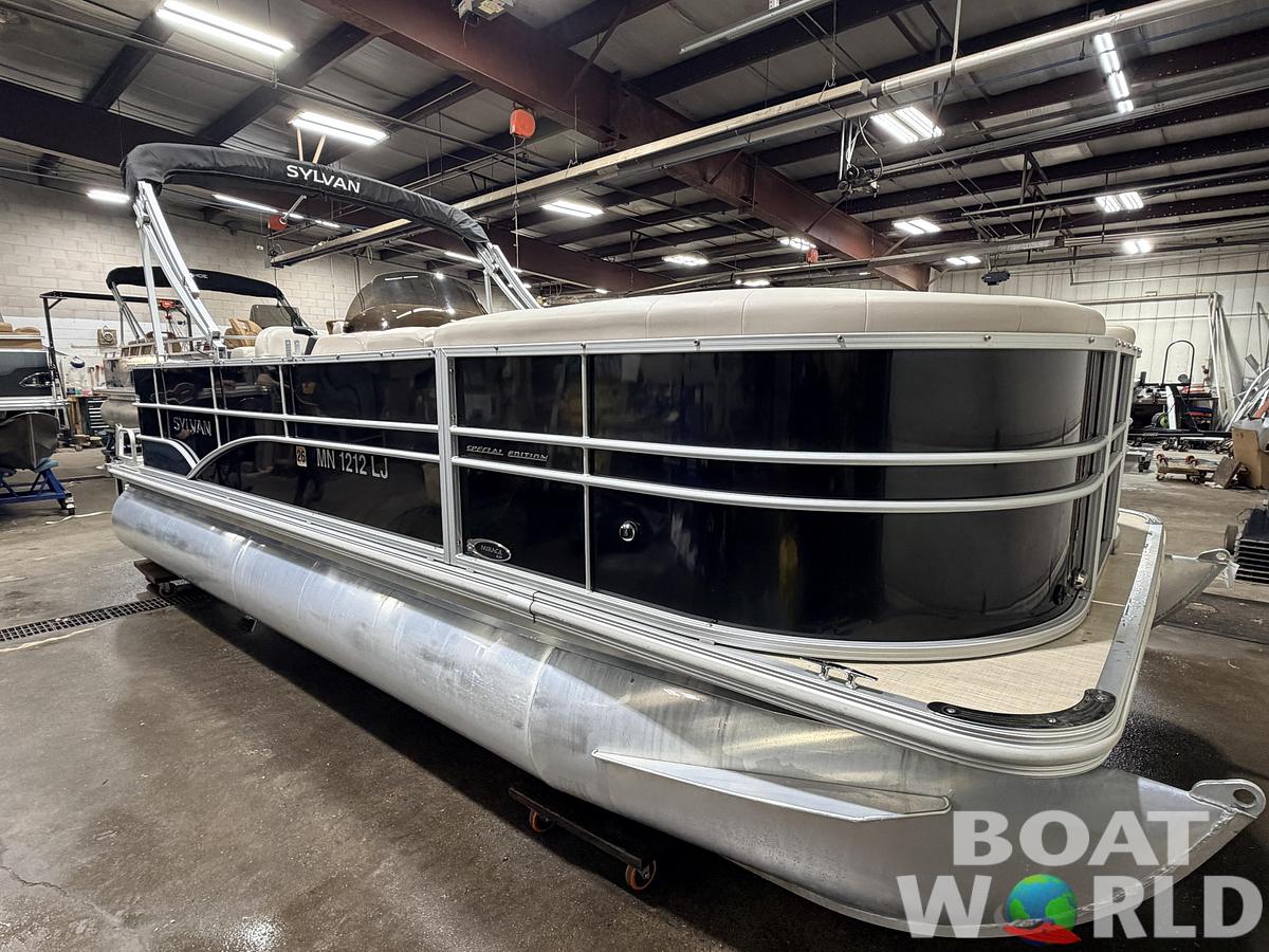 Used 2015 Sylvan Mirage 820 Cruise Special Edition Pontoon