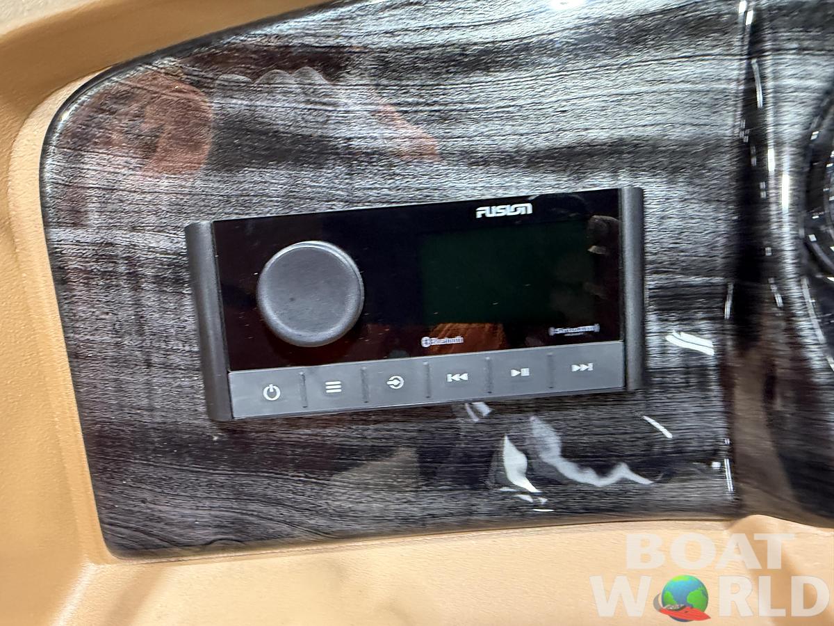 2026 Tahoe Pontoons LTZ 2385 Quad Lounge Tritoon