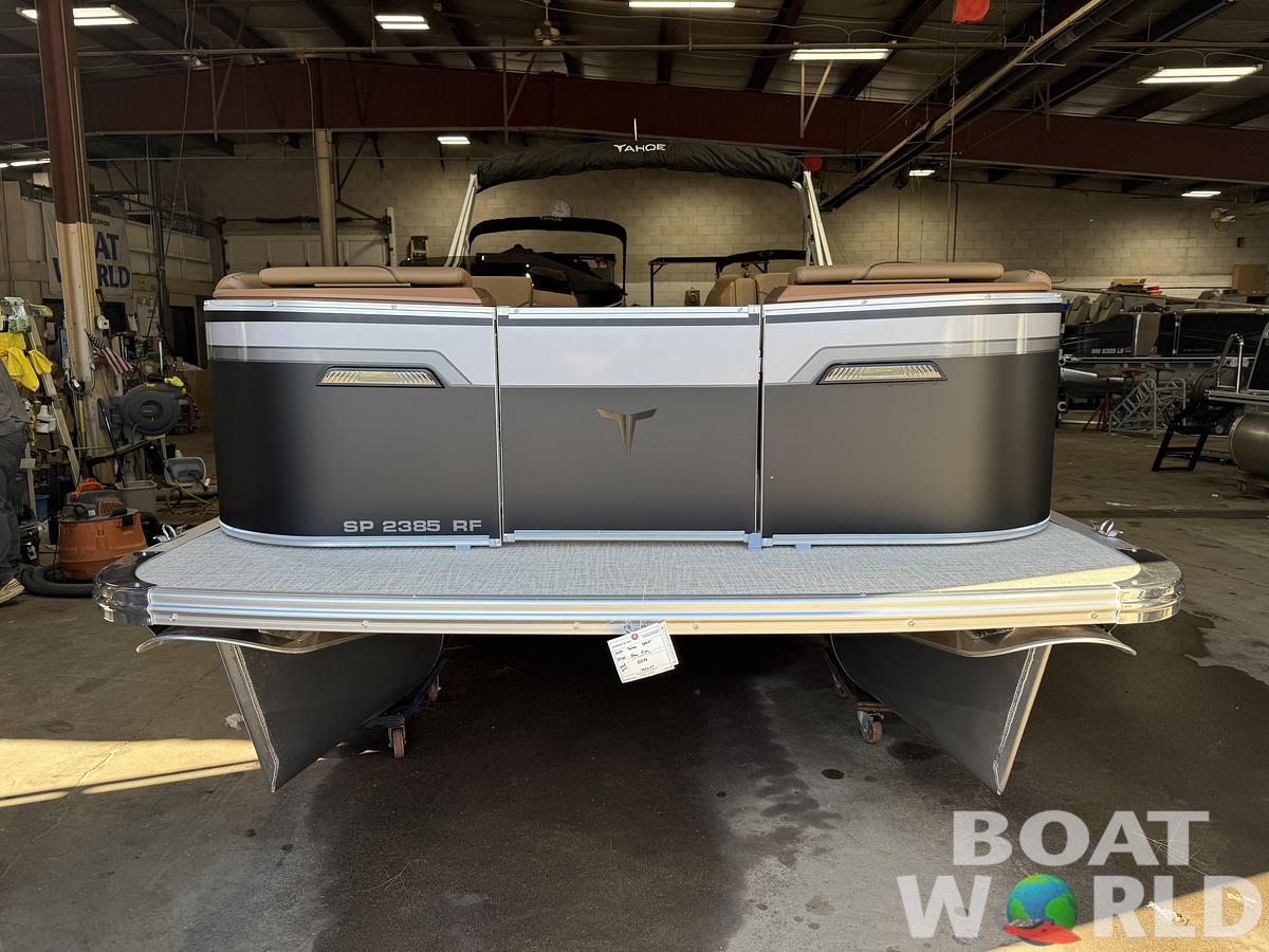 2027 Tahoe Sport Rear Fish 2385 & 4-Stroke $37995