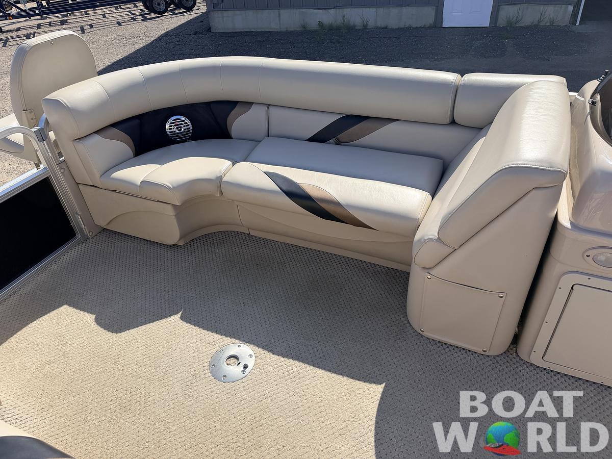 Used 2012 SunChaser 22 Fish 'N Cruise & 50HP Yamaha 4Stroke -$17,995