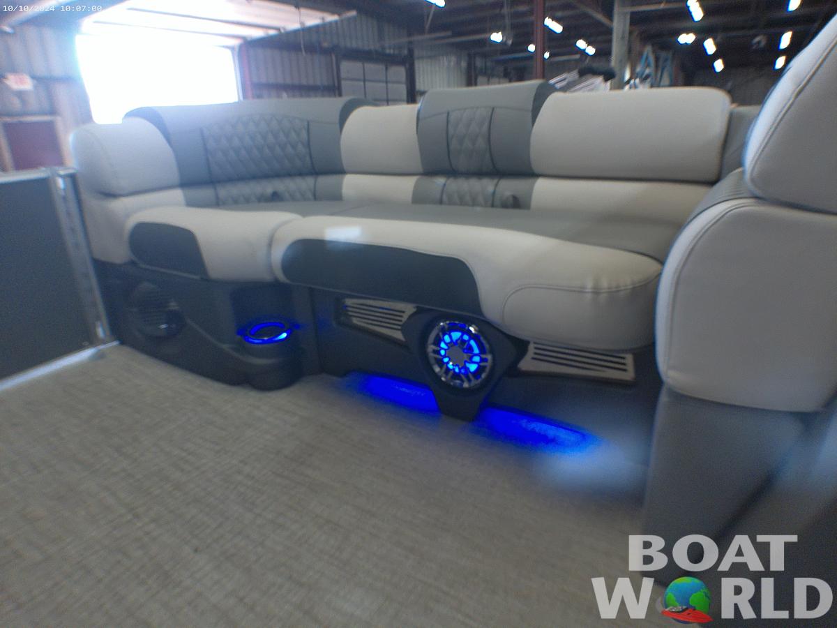 2025 Tahoe Pontoons Cascade 2385 Swingback (VRL) Tritoon & Honda 4-Stroke EFI