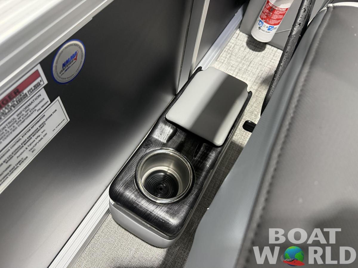 2026 Tahoe Pontoons Sport 2180 Quad Lounge