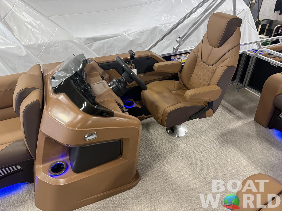 2026 Tahoe Pontoons LTZ 2385 Swingback (VRB) Tritoon 