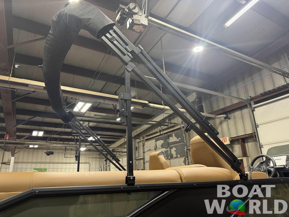 2026 Bentley Pontoons Elite 223 Admiral Quad Lounge Tritoon