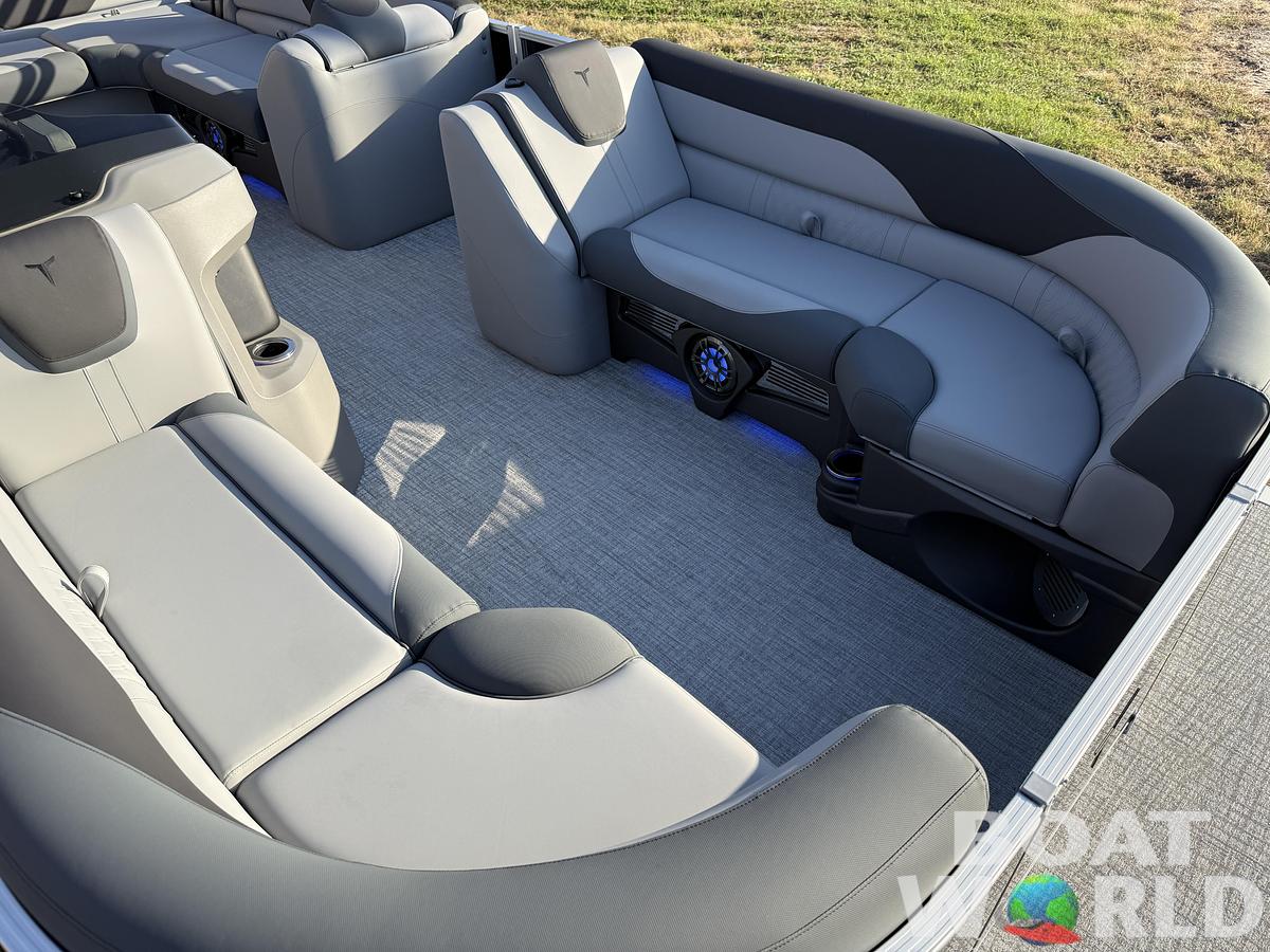 2026 Tahoe Pontoons LTZ 2385 (CRB) Cruise Rear Bench Tritoon 