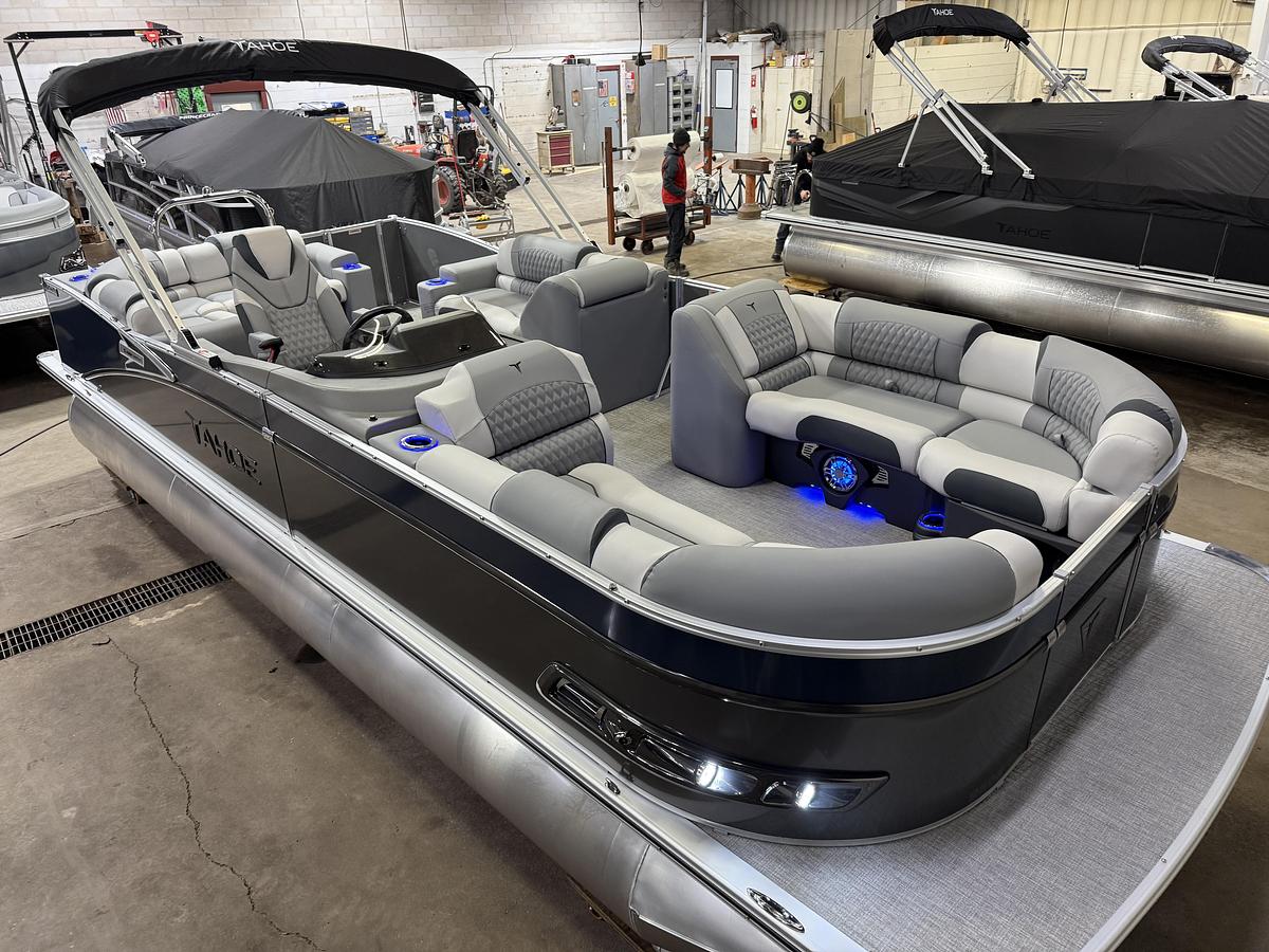 2025 Tahoe Pontoons Cascade 2385 Elite Tritoon & Honda 225HP 4-Stroke EFI