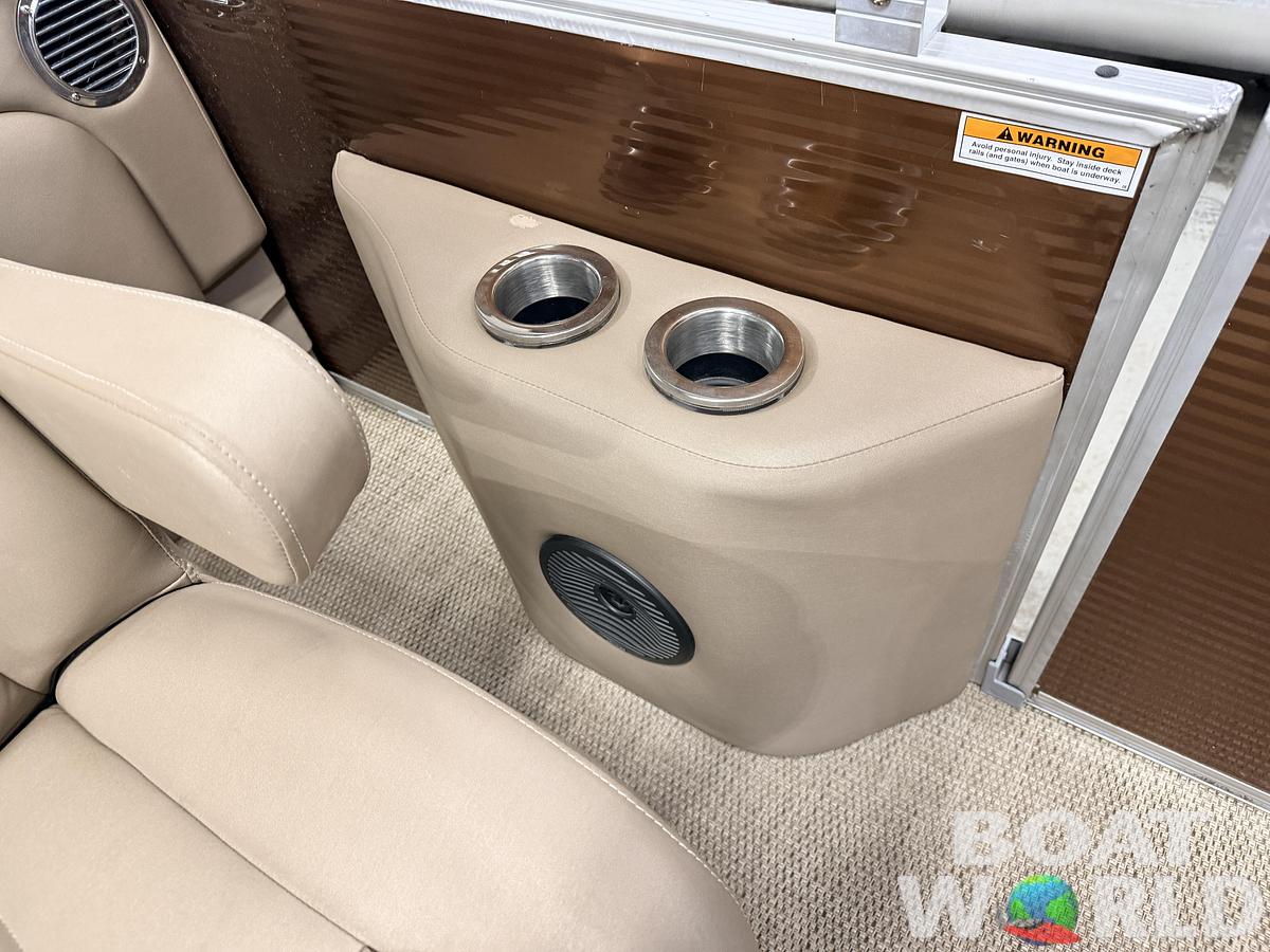 Used 2020 Bennington 22S Quad Lounge Pontoon