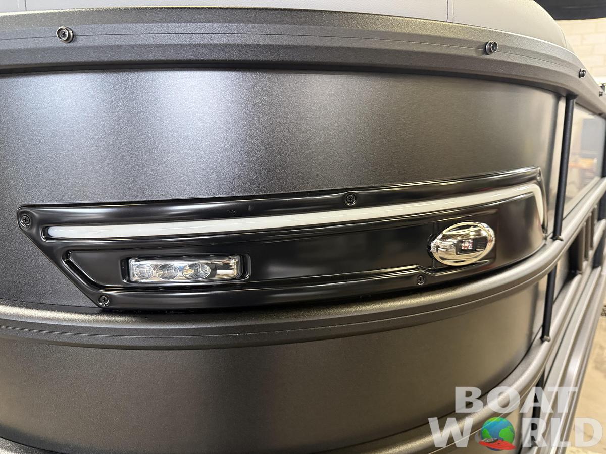 2026 Bentley Pontoons Elite 223 Swingback Tritoon