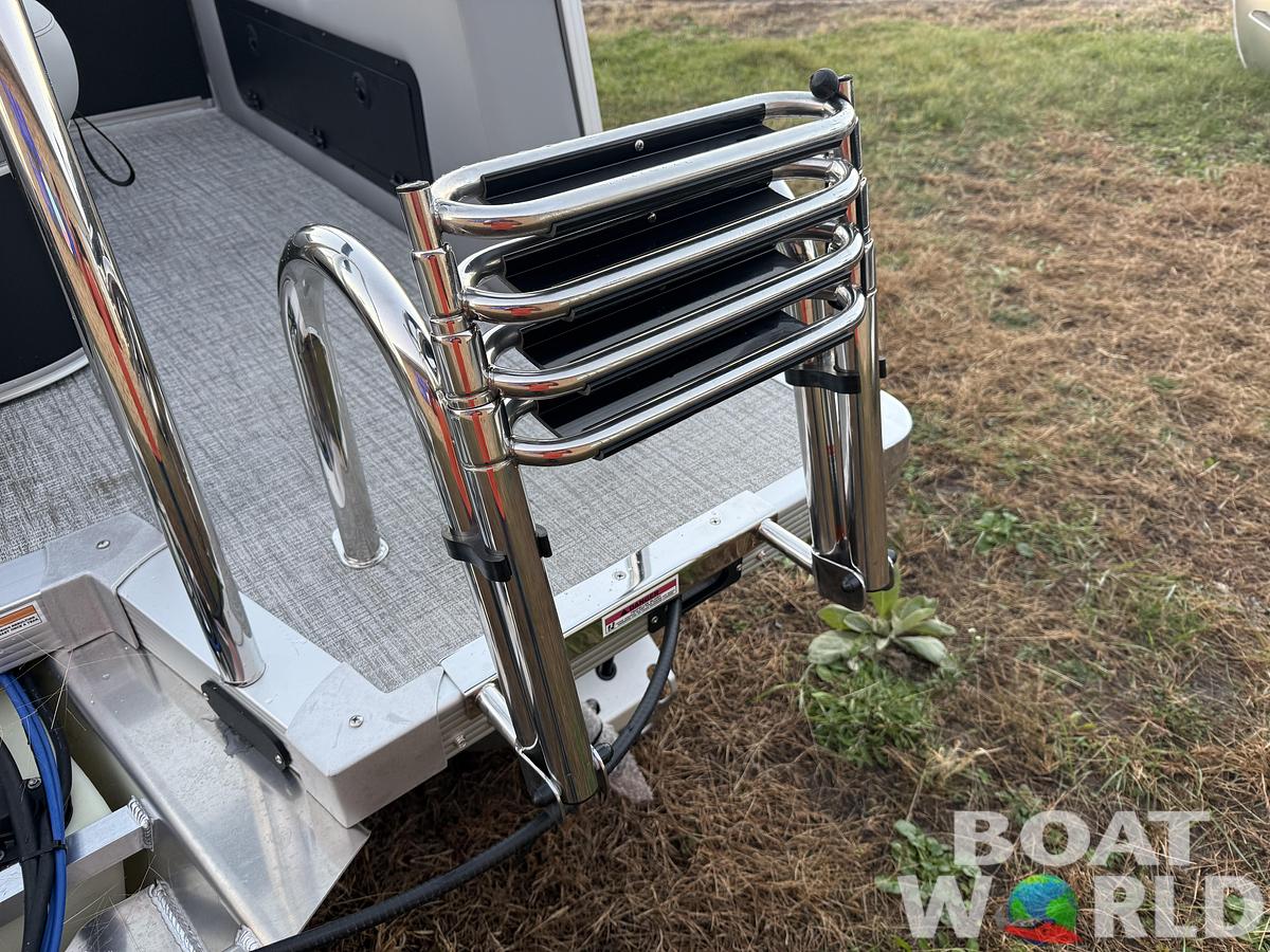 2026 Tahoe Pontoons Sport 2180 Swingback (VRB) 