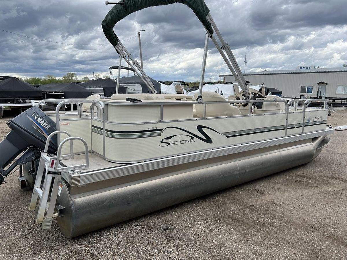 Used 2005 Bennington Sedona F21 Pontoon