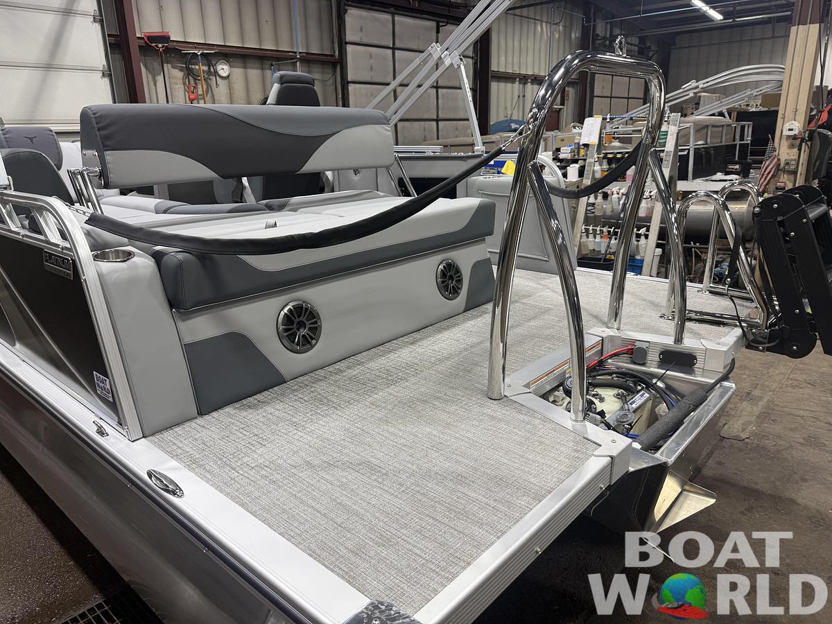 2026 Tahoe Pontoons LTZ 2185 Cruise Rear Bench (CRB)