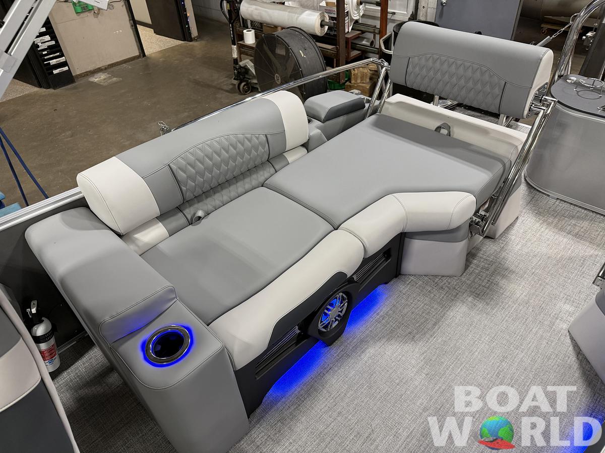 2025 Tahoe Pontoons Cascade 2385 Quad Lounge Shift SS Tritoon & Honda 4-Stroke EFI