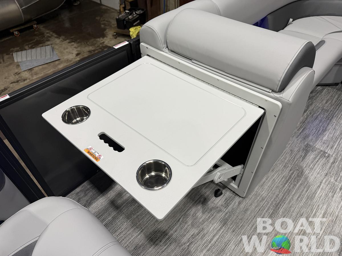 2027 Bentley Legacy 220 Navigator Quad Lounge Pontoon $41995